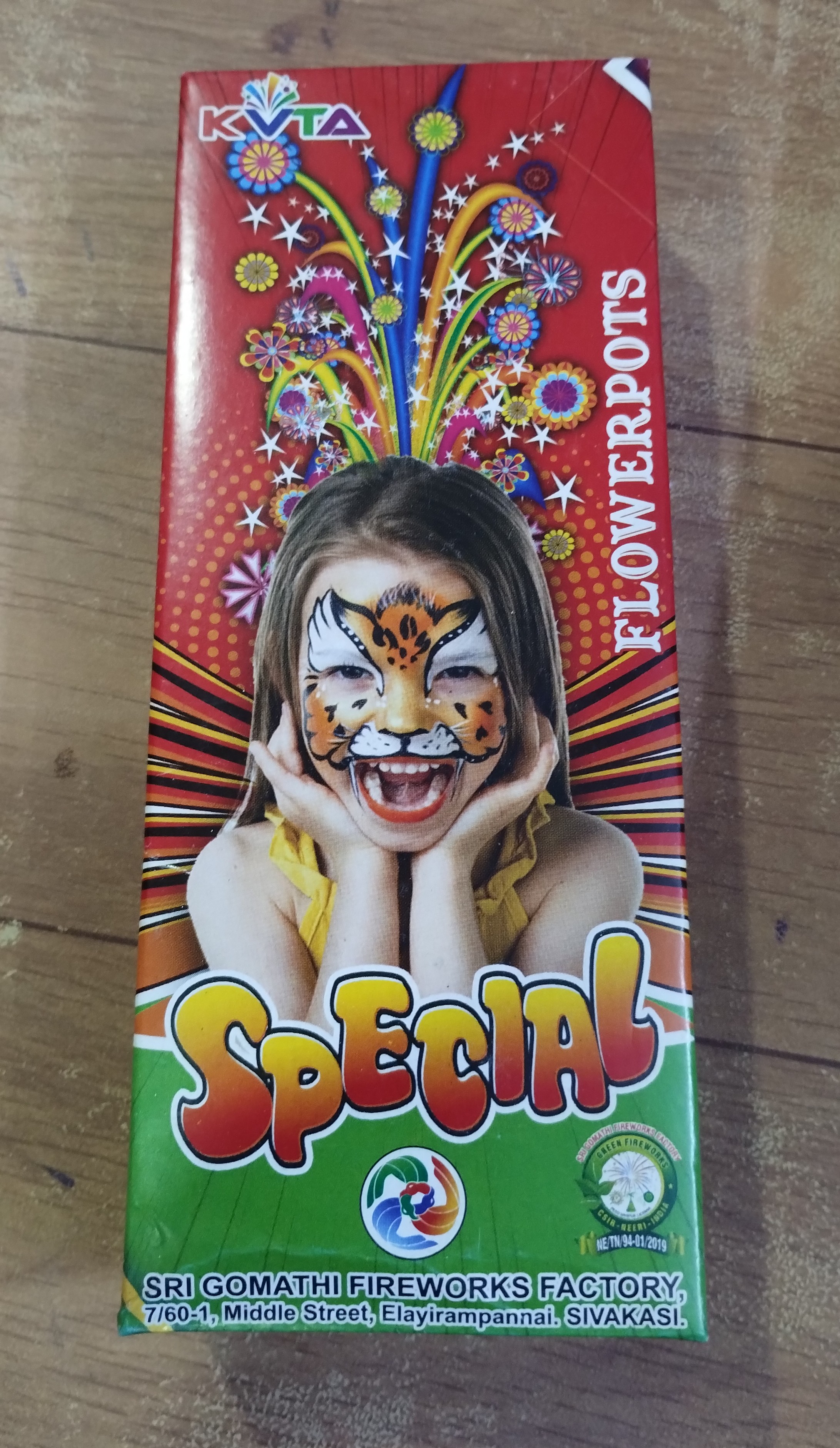 CL crackers FLOWER POTS